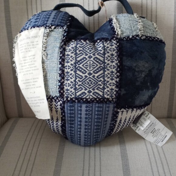 'DEMDACO' NWT 'YOUR JOURNEY' Pillow Indigo mixed media - Picture 16 of 16